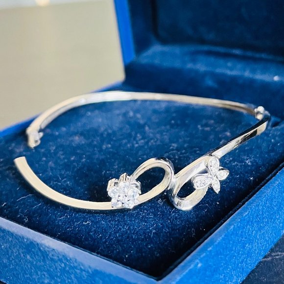 Swarovski Curvy Bangle, Rodium-plated, White w/ Crystal Flower and Butterfly - Picture 2 of 5